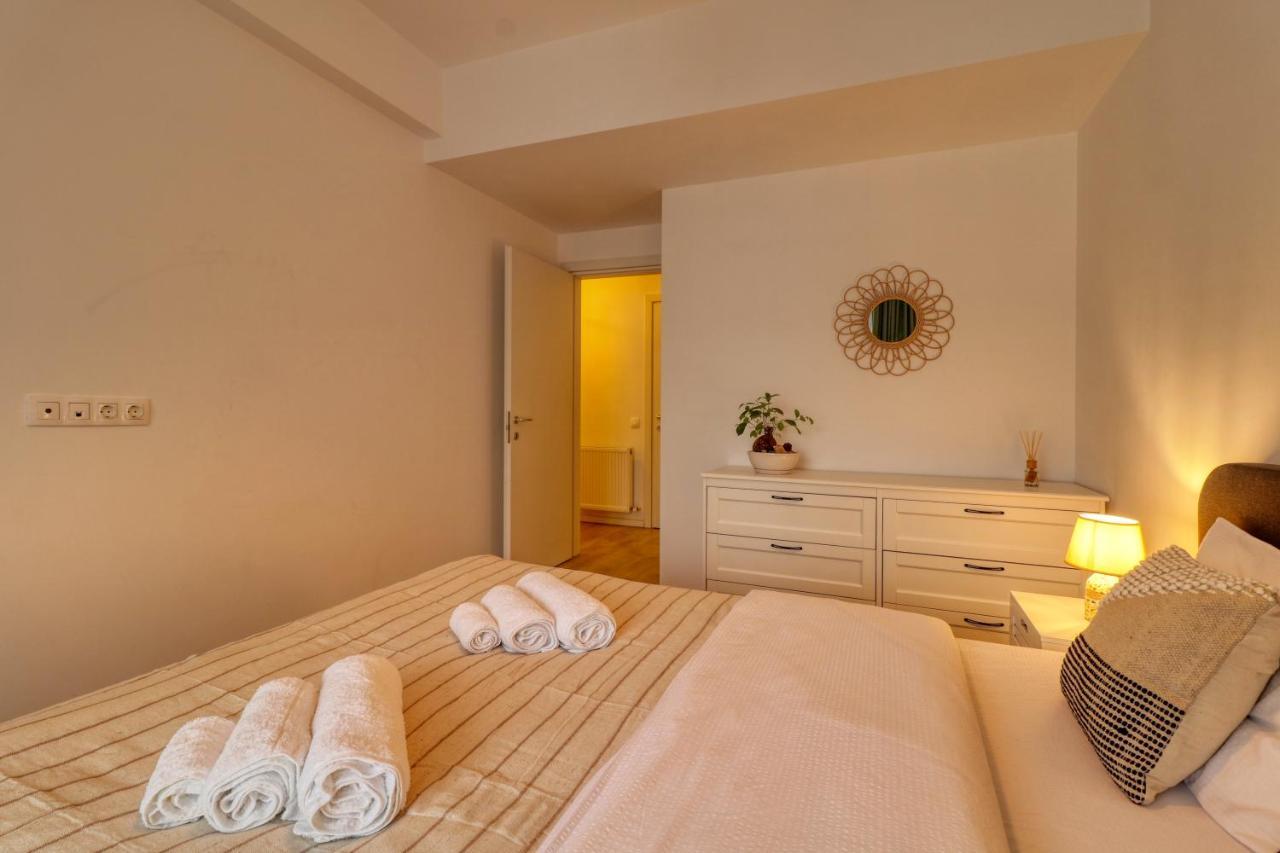 Relaxation Station - My Charming, Cosy&Inviting Apt - Smart Thermostat - Private Parking - Ior Park - Long Term Price Cuts Bukarest Eksteriør billede