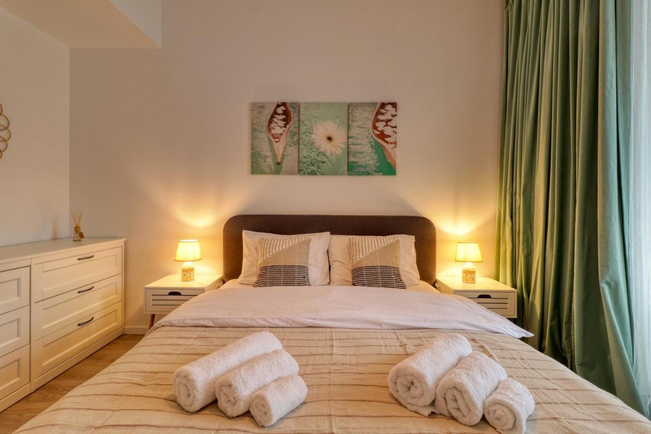 Relaxation Station - My Charming, Cosy&Inviting Apt - Smart Thermostat - Private Parking - Ior Park - Long Term Price Cuts Bukarest Eksteriør billede