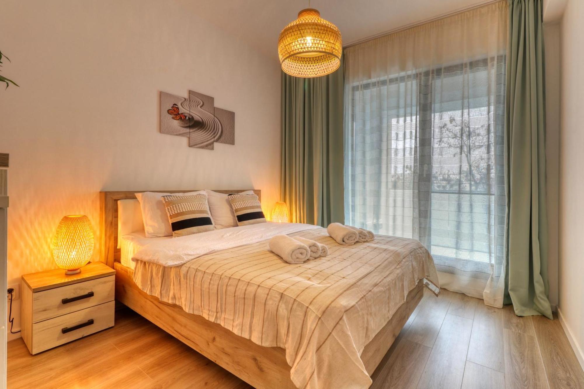 Relaxation Station - My Charming, Cosy&Inviting Apt - Smart Thermostat - Private Parking - Ior Park - Long Term Price Cuts Bukarest Eksteriør billede